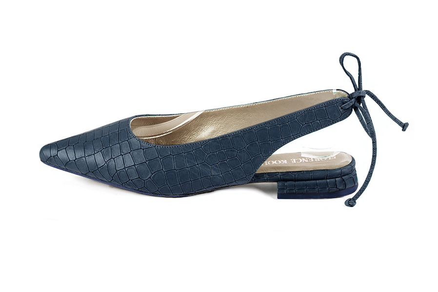 Women's denim blue elegant slingback heels. Pointed toe. Flat flare heels - Profile view